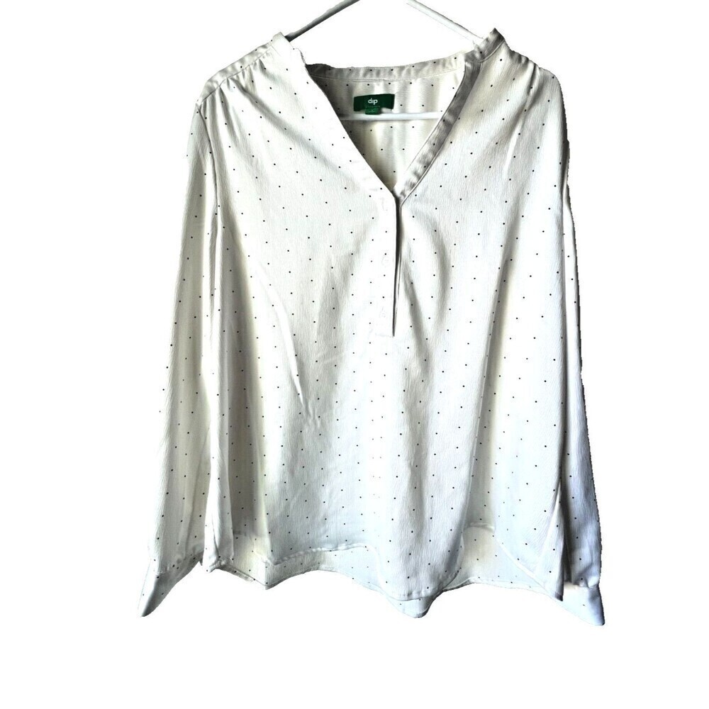 DIP Womens long sleeves blouses V neck pointed elegant  casual white size L.